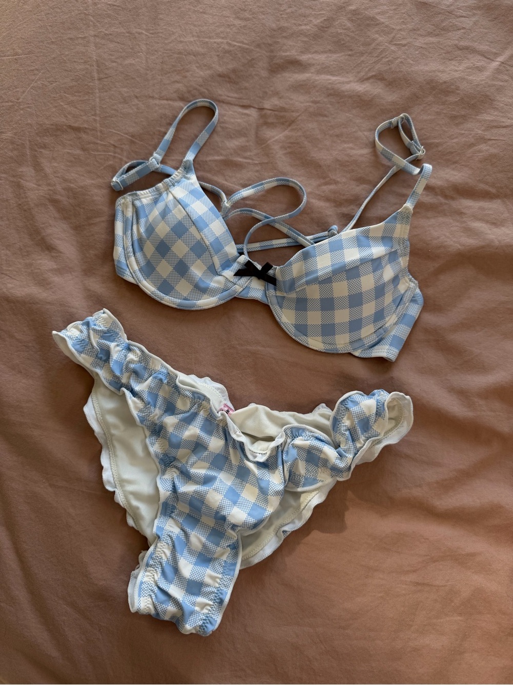NWOT adorable gingham bikini set
